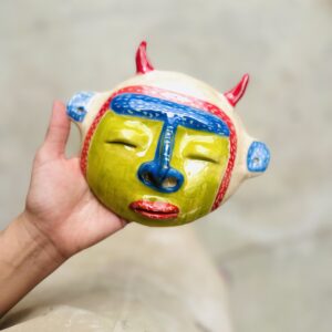 Máscara de cerámica